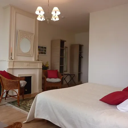 Chateau Gourdet Maison D'hotes Saint-Mariens
